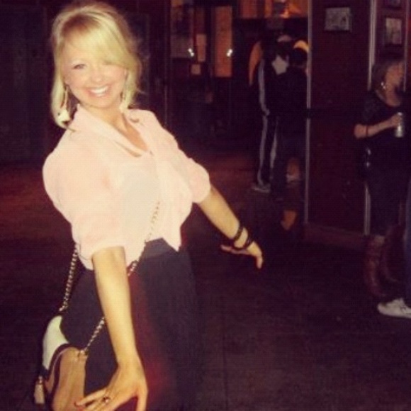 Meet your Posher, Christina - Picture 10 of 16